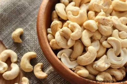 進口堅果該怎么進行清關(guān)？越南腰果進口報關(guān)的費用