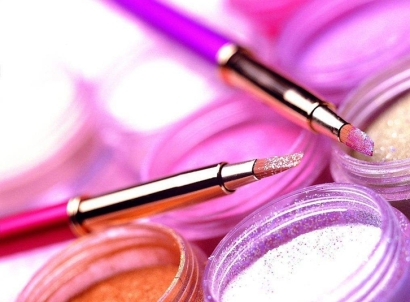 如何從國外進口化妝品