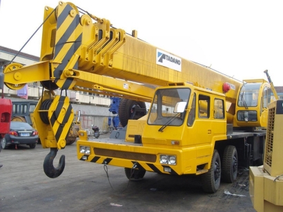 大型吊車(chē)可以進(jìn)口清關(guān)嗎？怎么搬運(yùn)？