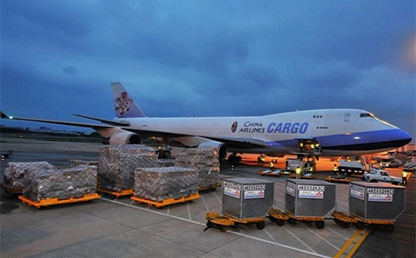 上?？者\進口報關公司